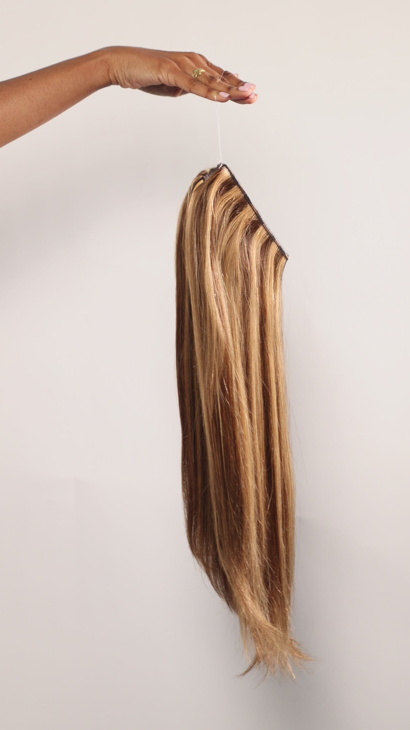 #4/12 Duo Tone AquaLyna Aura Hair Extension